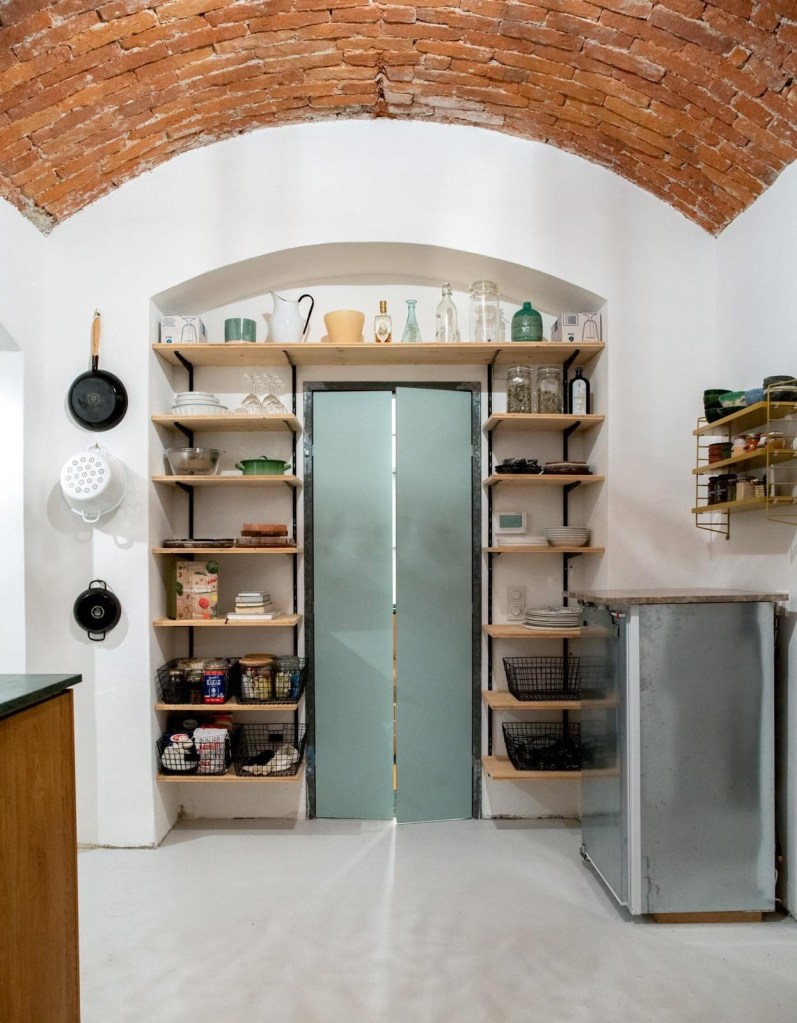 Fullt equipped kitchen at lillys apartment